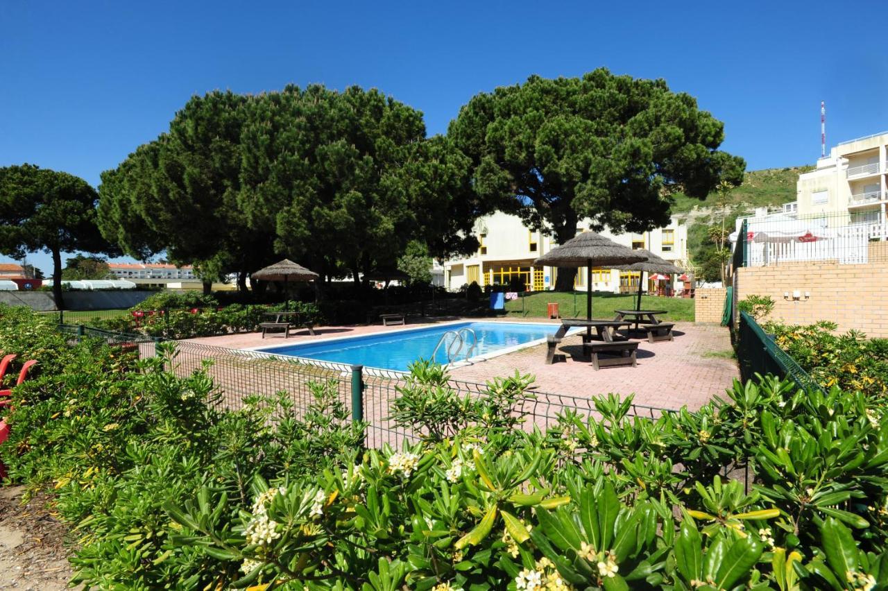 Хостел Caparica Sun Centre Кошта-да-Капаріка Екстер'єр фото