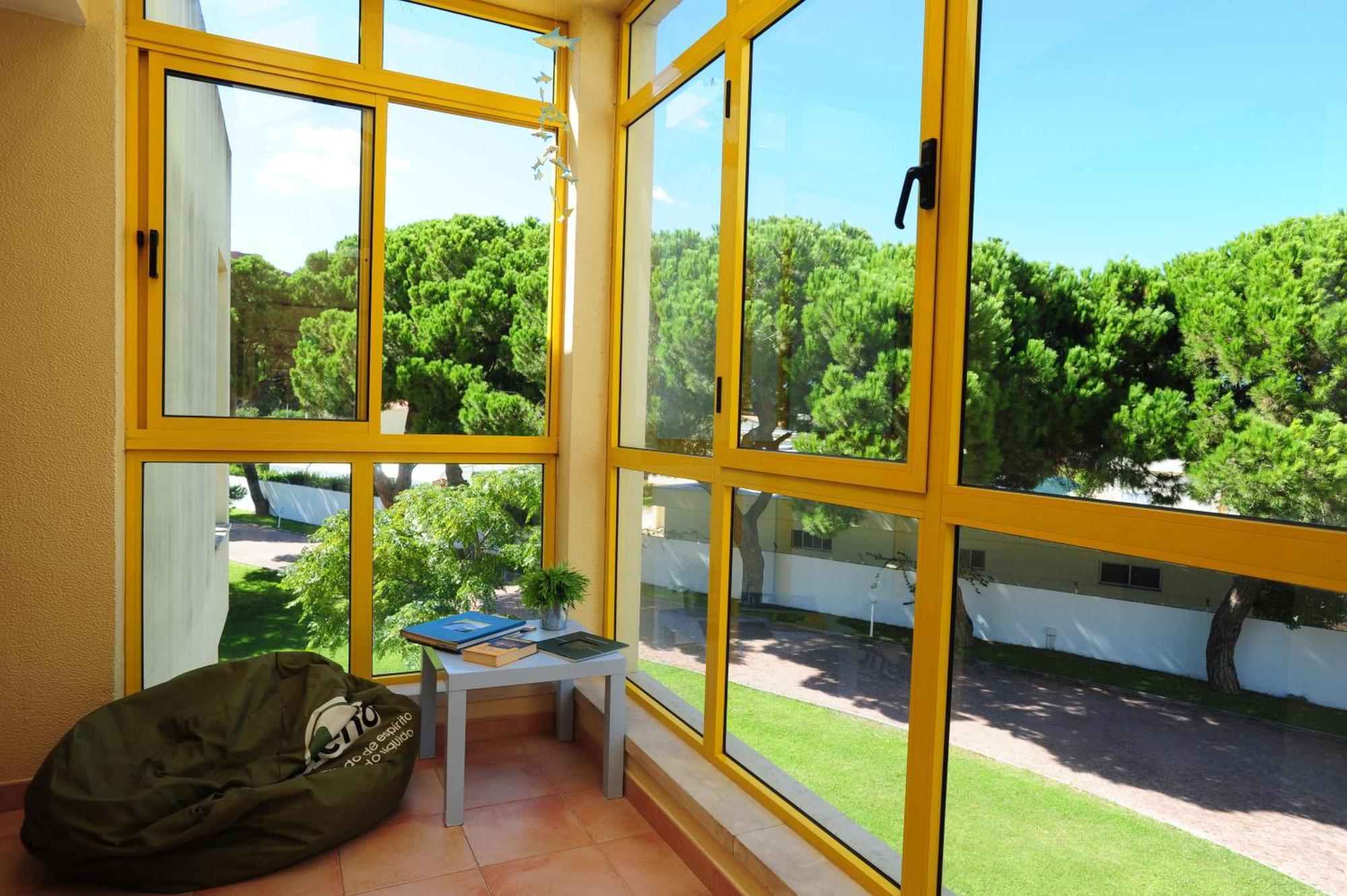 Хостел Caparica Sun Centre Кошта-да-Капаріка Екстер'єр фото