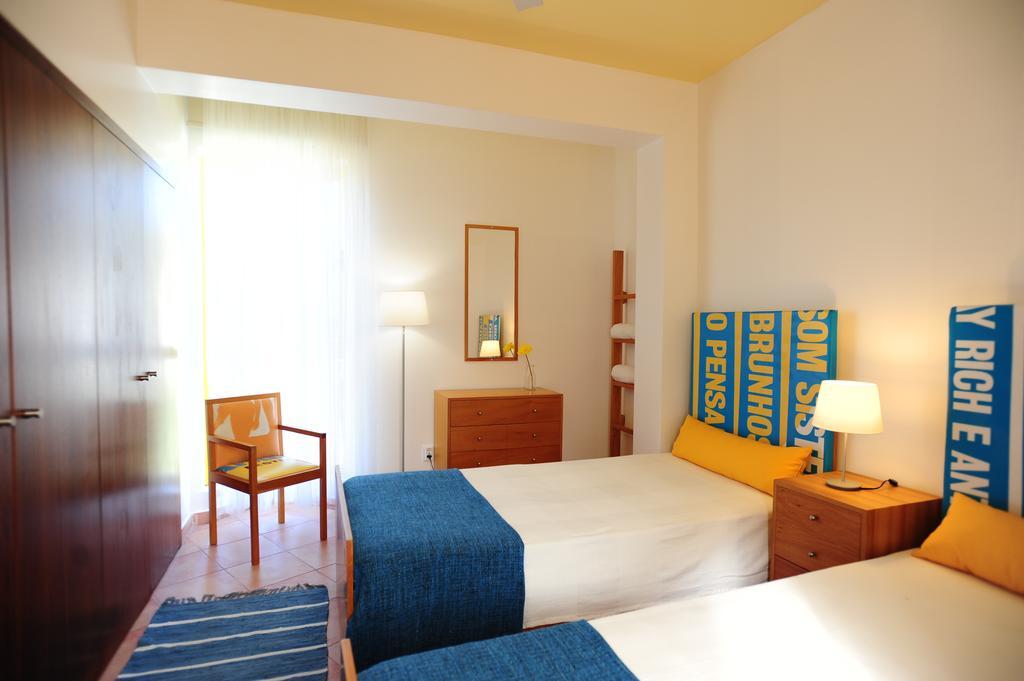 Хостел Caparica Sun Centre Кошта-да-Капаріка Екстер'єр фото
