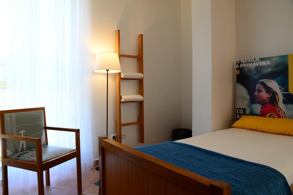 Хостел Caparica Sun Centre Кошта-да-Капаріка Екстер'єр фото