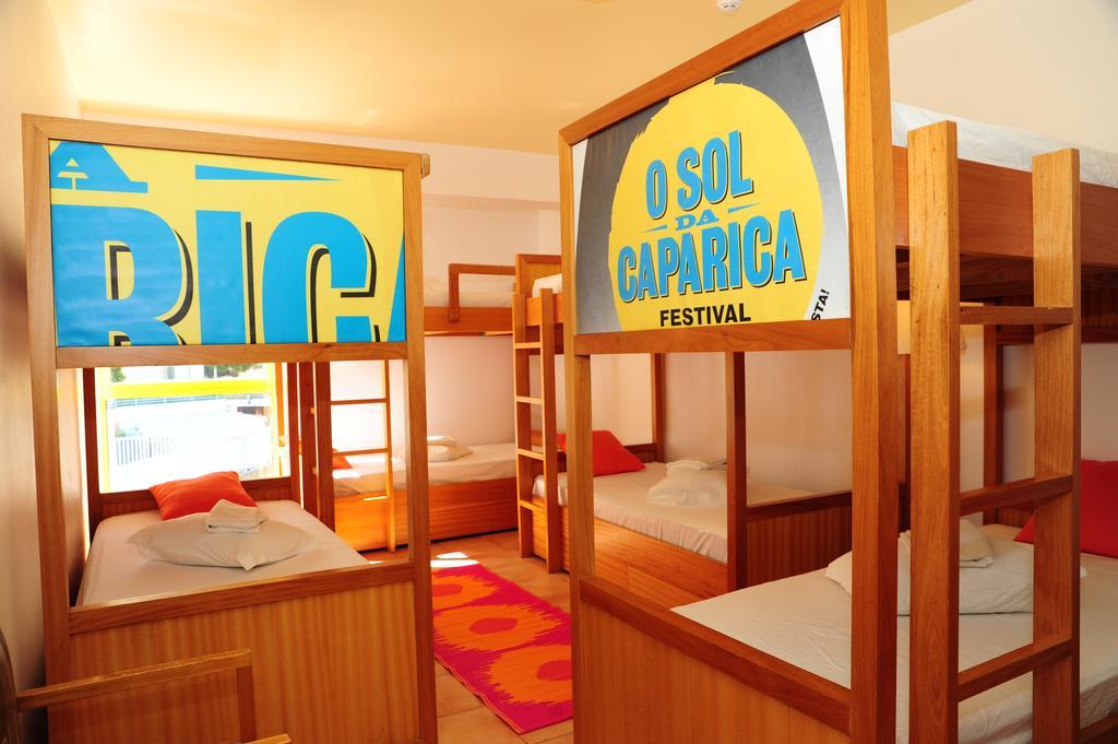Хостел Caparica Sun Centre Кошта-да-Капаріка Екстер'єр фото