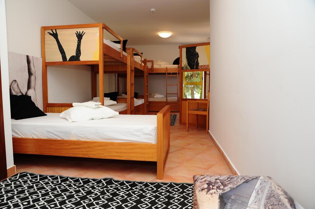Хостел Caparica Sun Centre Кошта-да-Капаріка Екстер'єр фото