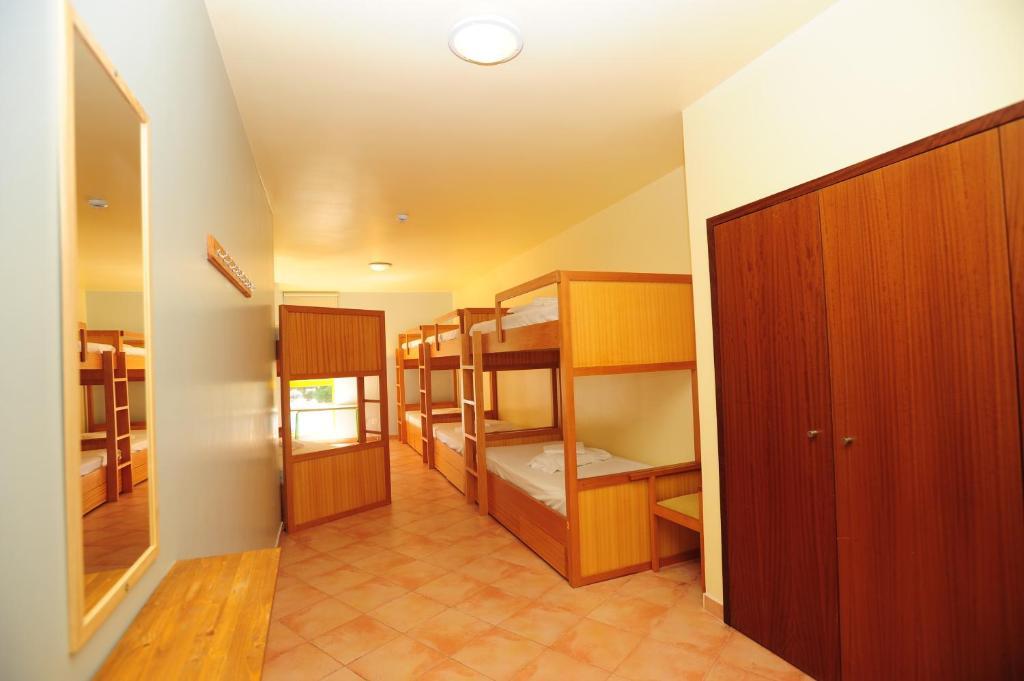 Хостел Caparica Sun Centre Кошта-да-Капаріка Номер фото